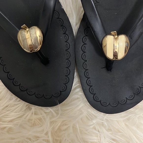 Juicy Couture size 7 sandals - Picture 2 of 5